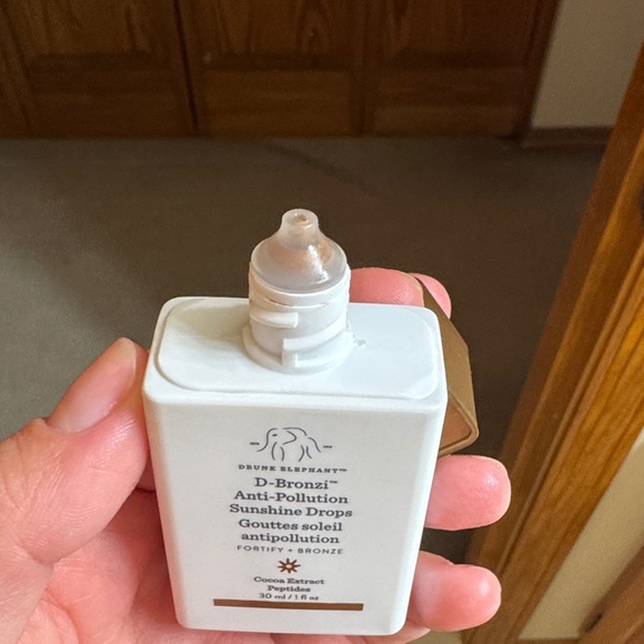 Drunk Elephant D-Bronzi Sunshine Drops with Gold Cap - Picture 3 of 3